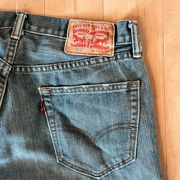 559 Levi’s 30x32 - Picture 4 of 9